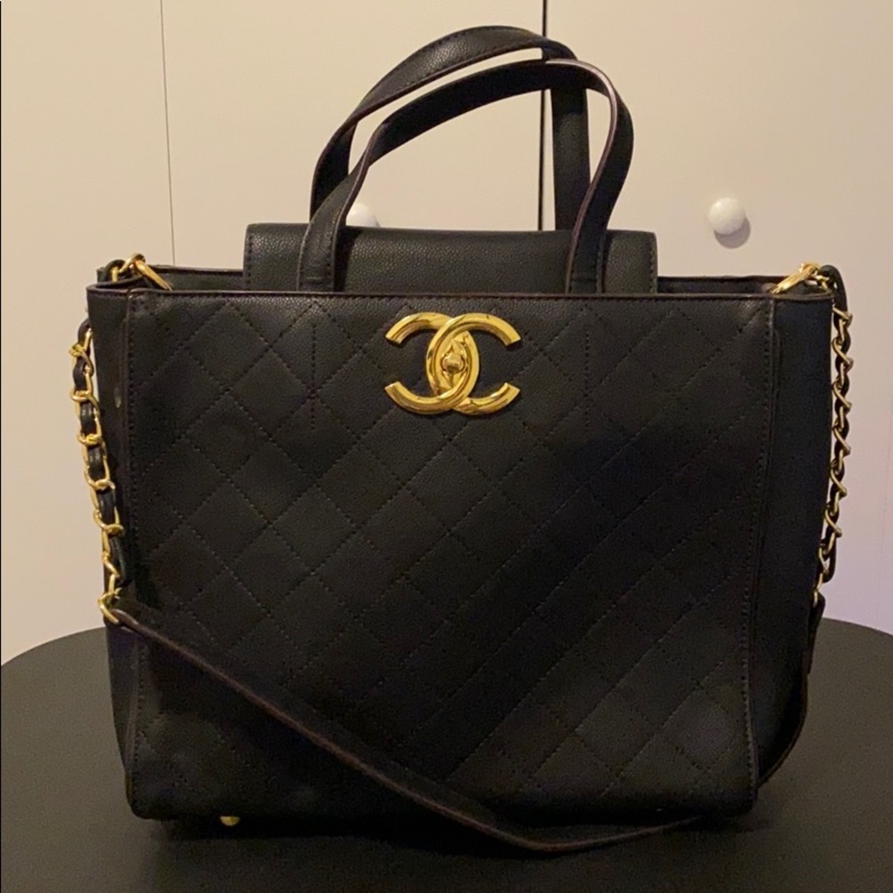 Faux Black Leather Bag 👜